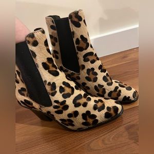 TOPSHOP Leopard Calf Hair Leather Chelsea Boots